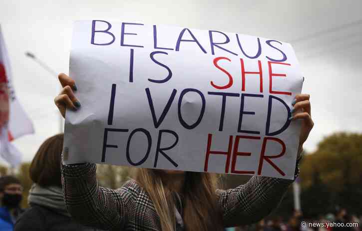 Thousands protest as Belarus leader faces demands deadline