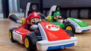 Mario Kart Live: Mixed-reality karts race around the home