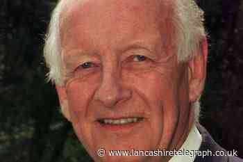 Tributes flow for former BBC presenter Frank Bough
