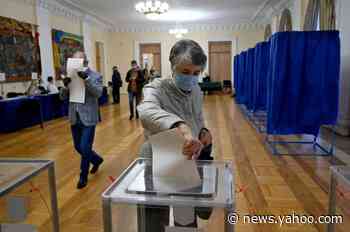 Ukraine&#39;s Zelensky suffers setback in local elections