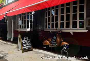 Uxbridge business offers free meals for school children