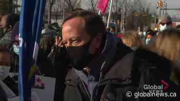 ‘These cuts are going to harm Albertans’: HSAA president on wildcat strike protesting privatization