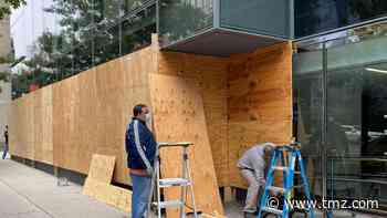 D.C. Buildings, Shops Start Boarding Up Before Election Day