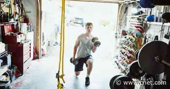 5 mistakes people make when lifting weights at home     - CNET