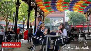 Covid-19: Warrington tier 3 rules brought forward to Tuesday - BBC News