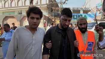 Bomb at seminary in Pakistan kills 7 students, wounds 112