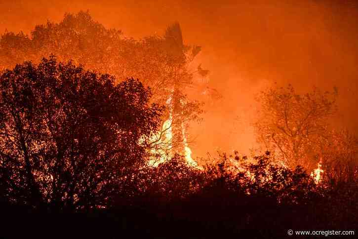 Silverado fire explodes to 11,200 acres, more areas in danger of evacuation