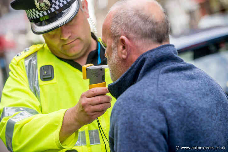 Roadside breathalyser tests at lowest level for 18 years
