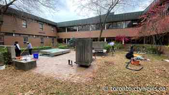 Toronto students fix decades-old fountain as part of COVID-19-friendly class