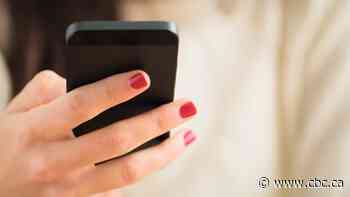Canadians interacting and travelling much less during pandemic, cellphone data study shows