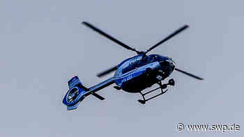 Hubschrauber über Donzdorf: Polizeihubschrauber beim Messelberg im Einsatz: Vermisster Mann verstorben - SWP