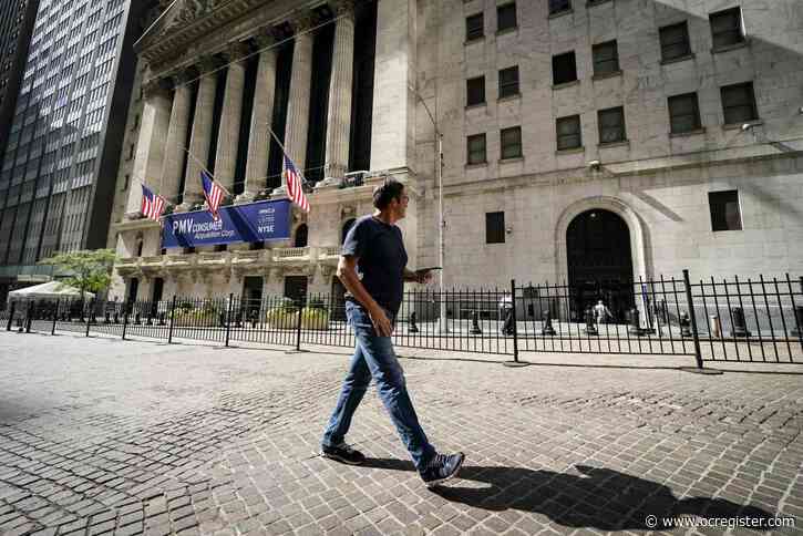 Stock rout deepens; S&P 500 drops nearly 3%, Dow down 800