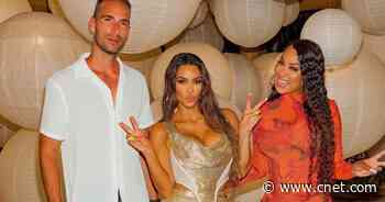 Kim Kardashian took 'inner circle' to a private island, and memes followed     - CNET