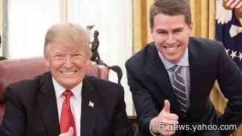 'Anonymous' WH official who wrote about officials thwarting Trump reveals himself