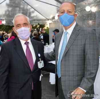 Richmond University Medical Center hosts ‘Beam Signing Ceremony’ in West Brighton to celebrate new emergency - SILive.com