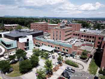 Holyoke Medical Center traces COVID-19 cluster to employees eating together in break room - MassLive.com