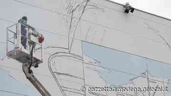 Modena, al Victoria si prepara la riscossa disegnando sui muri i film che han fatto epoca - La Gazzetta di Modena