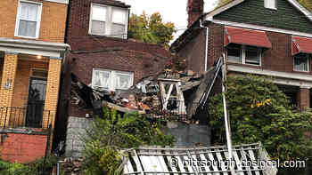 House Partially Collapses In Oakland