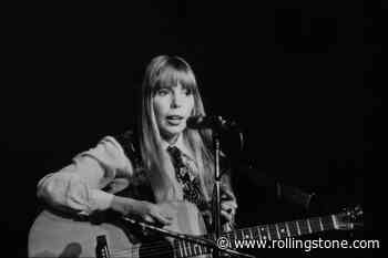 ‘Archives Vol. 1: The Early Years (1963-1967)’ Takes Us Back to Joni Mitchell’s Young Folkie Days