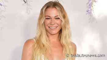 LeAnn Rimes bares all in post embracing her psoriasis: ‘This is my time to be honest’