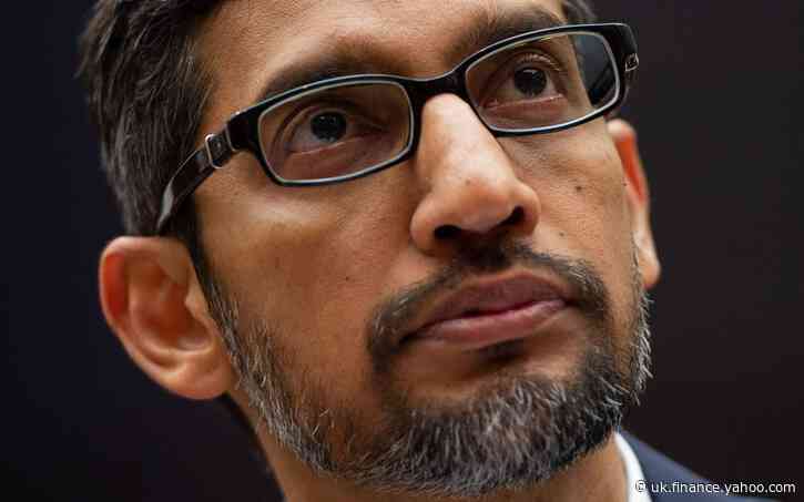 Google bounces back from search advertising slump with sales jump