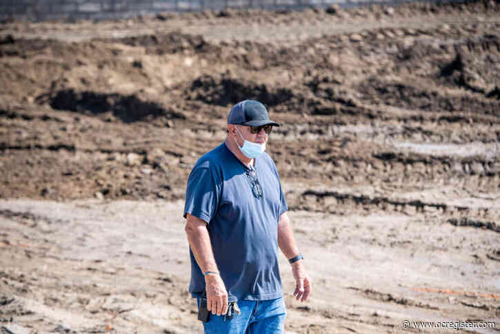 Dennis Moore helps put Santa Anita on the right track