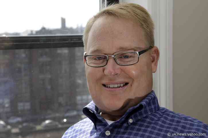Travis Roy, BU player paralyzed in first game, dies at 45