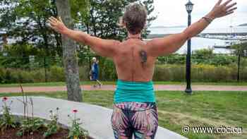 Topless breast cancer survivor in N.S. inspires women and finds a bosomless buddy