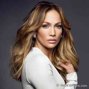 Jennifer Lopez Recalls Having to "Convince" Producers to Cast Her in The Wedding Planner