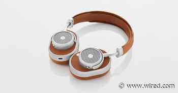 A Ton of Our Favorite Headphones Are on Sale This Weekend