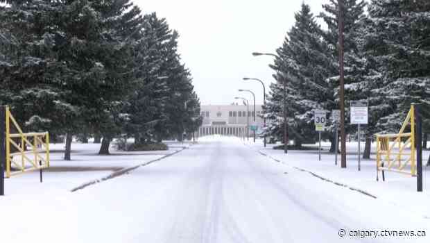 'Everybody is sick': Those inside the massive Calgary prison outbreak look to the province for help