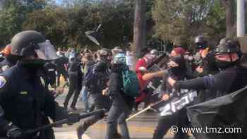 Cops Use Billy Clubs Against Pro-Trump and Anti-Fascist Demonstrators
