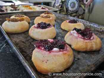 Houston Recipes: Victoria Rittinger's Fruit Kolaches - Houston Chronicle
