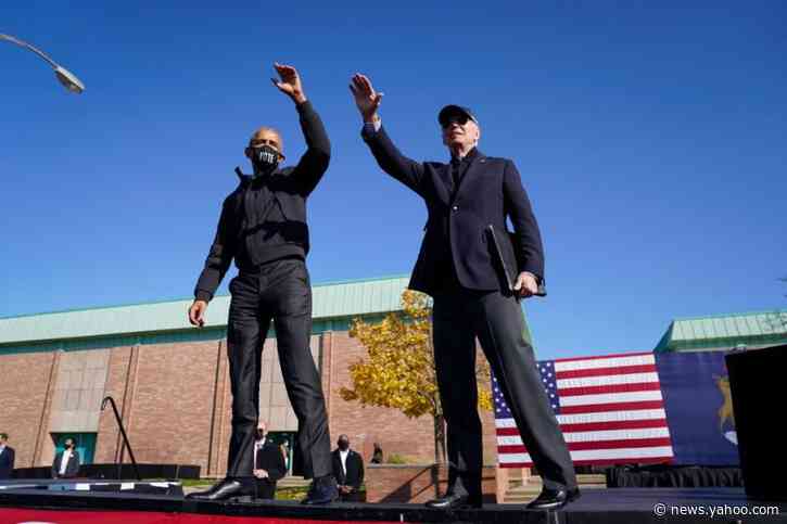 Obama, Biden team up in Michigan, emphasize lack of drama in potential Biden administration