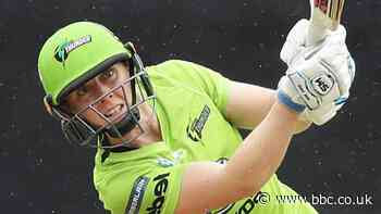 Women's Big Bash League: Heather Knight stars in Sydney Thunder win