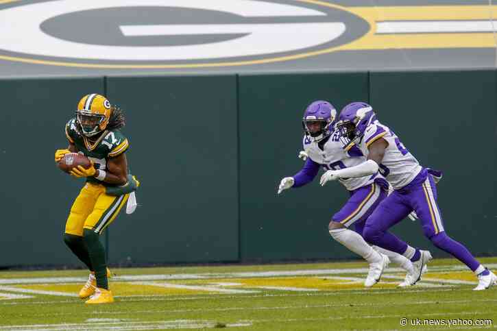 Cook's 4 TDs help Vikings knock off Packers 28-22