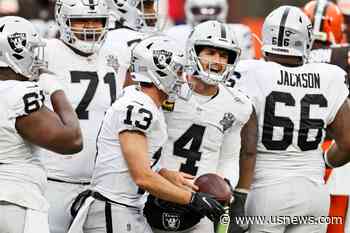 Carr, Raiders Overcome Windy, Wintry Weather to Down Browns