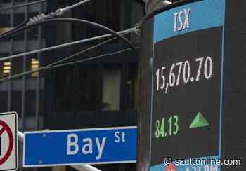 North American stock markets up to start the trading week, loonie rises