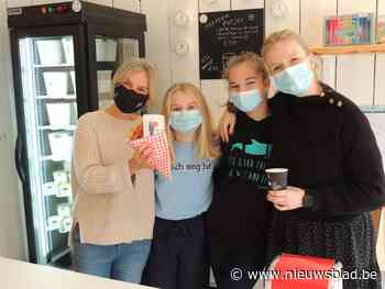 Rosadiluna bakt Nero wafels in lievelingsgemeente van Marc Sleen