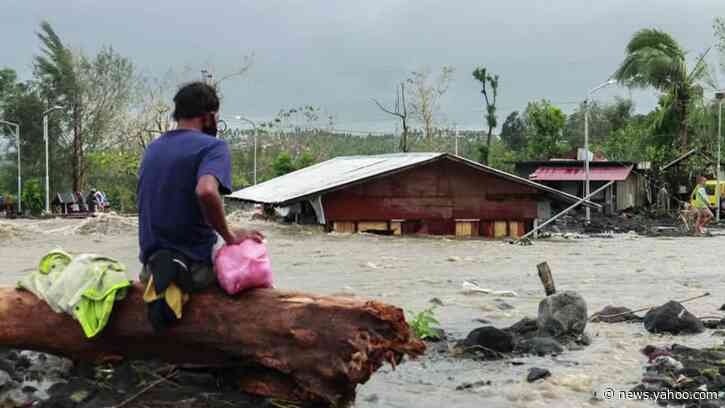 At least 10 dead as typhoon slams Philippines