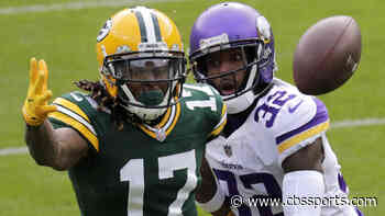 Vikings' Mark Fields suffers punctured lung after being hit with opponent's cleat