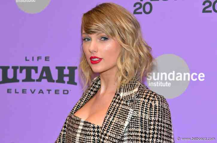 Taylor Swift Reminds Fans That Election Day Is the ‘Last Chance to Make Your Voice Heard’