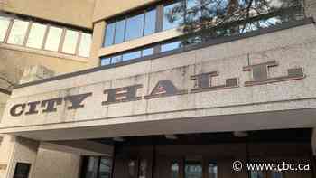 Man self-harms with knife in lobby of Saskatoon city hall: police