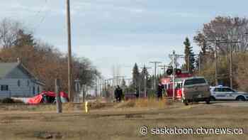 Woman killed, 3 children injured after car struck by train in Rosthern, Sask.