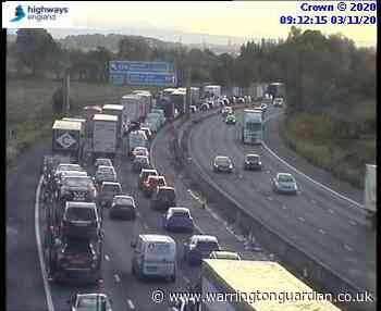 Delays of an hour on M6 southbound due to broken down lorry