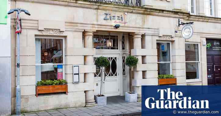 Police attend Zizzi restaurant in Bristol over alleged Covid test breach
