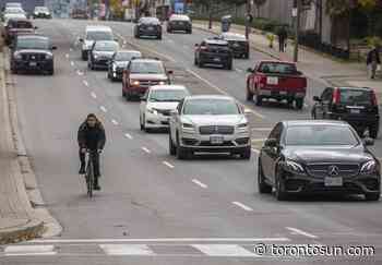 Toronto City Council approves midtown bike lane plan - Toronto Sun