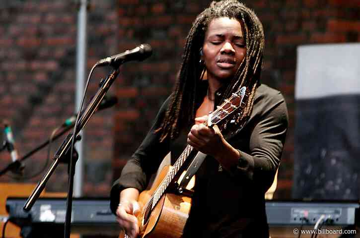 Tracy Chapman Delivers Rare TV Performance of ‘Talkin’ ‘Bout a Revolution’ Ahead of 2020 Election