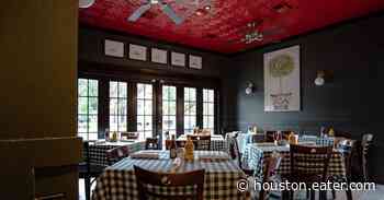 Poll: Most Houston Diners Still Aren’t Comfortable Eating in Restaurants Right Now - Eater Houston
