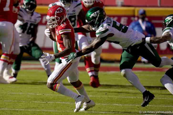 'Football junkie' Williamson's arrival buoys 7-0 Steelers